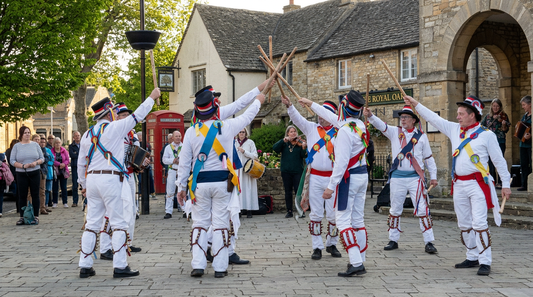 Morris Dance – warum sich viele Deutsche in England plötzlich an Zuhause erinnern